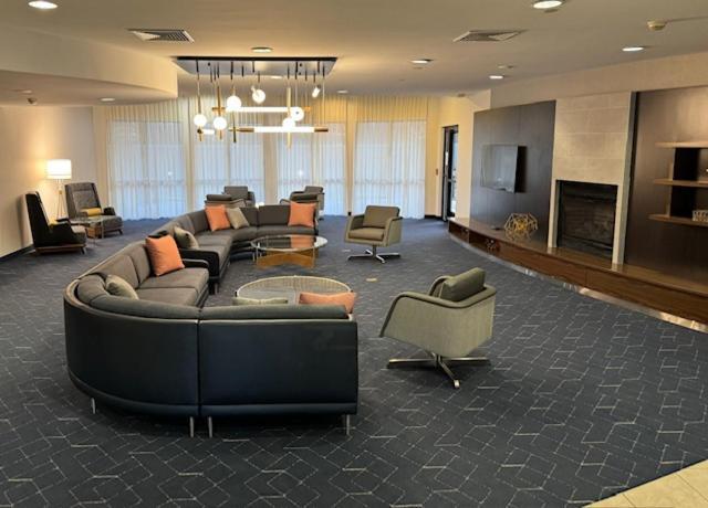 Hotel Courtyard By Marriott Kingston Exterior foto
