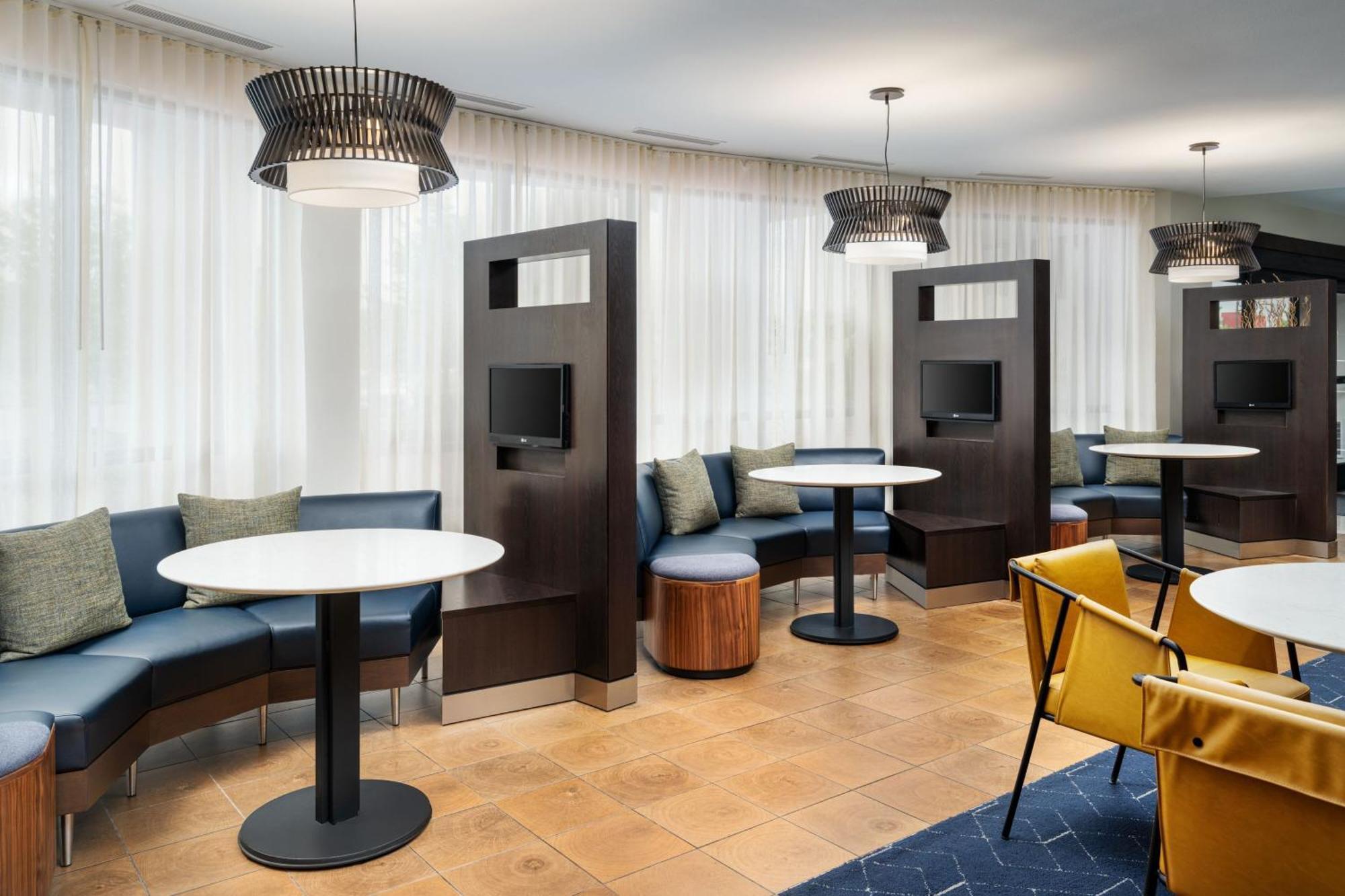 Hotel Courtyard By Marriott Kingston Exterior foto