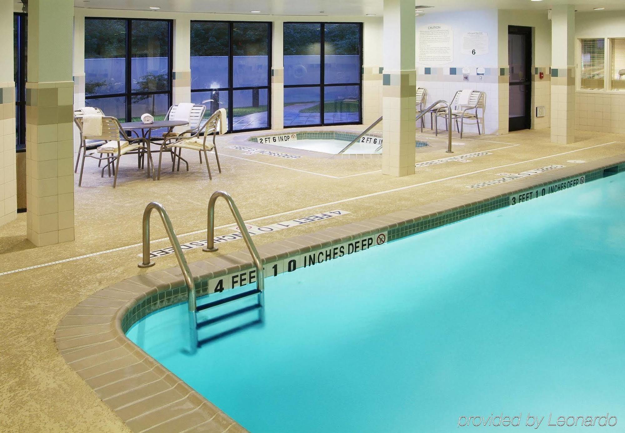 Hotel Courtyard By Marriott Kingston Einrichtungen foto